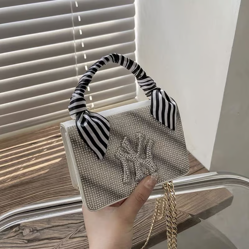 ZYB066 Sporty Chic: حقيبة NY Yankees Crystal Clutch
