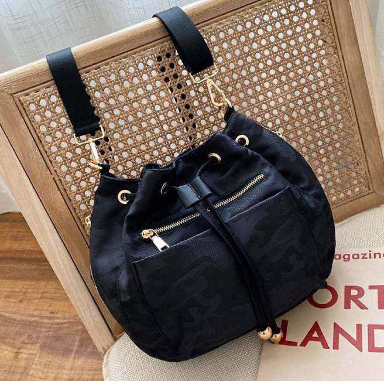 ZYB110 Stylish and Functional Black Leather Handbag